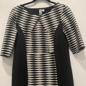 Black and white dress. Brand: Ema Michele .